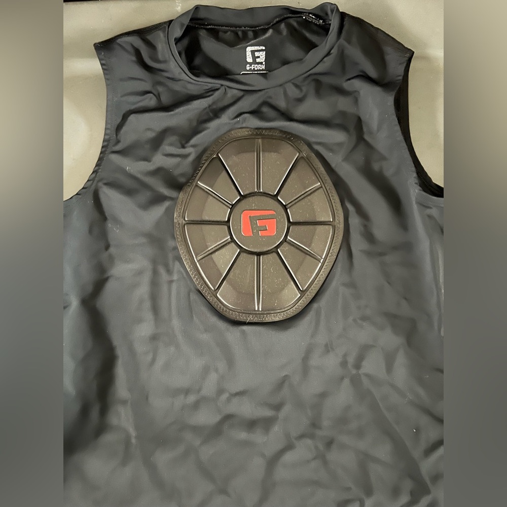 G-Form Youth Large Heartgard | $10
